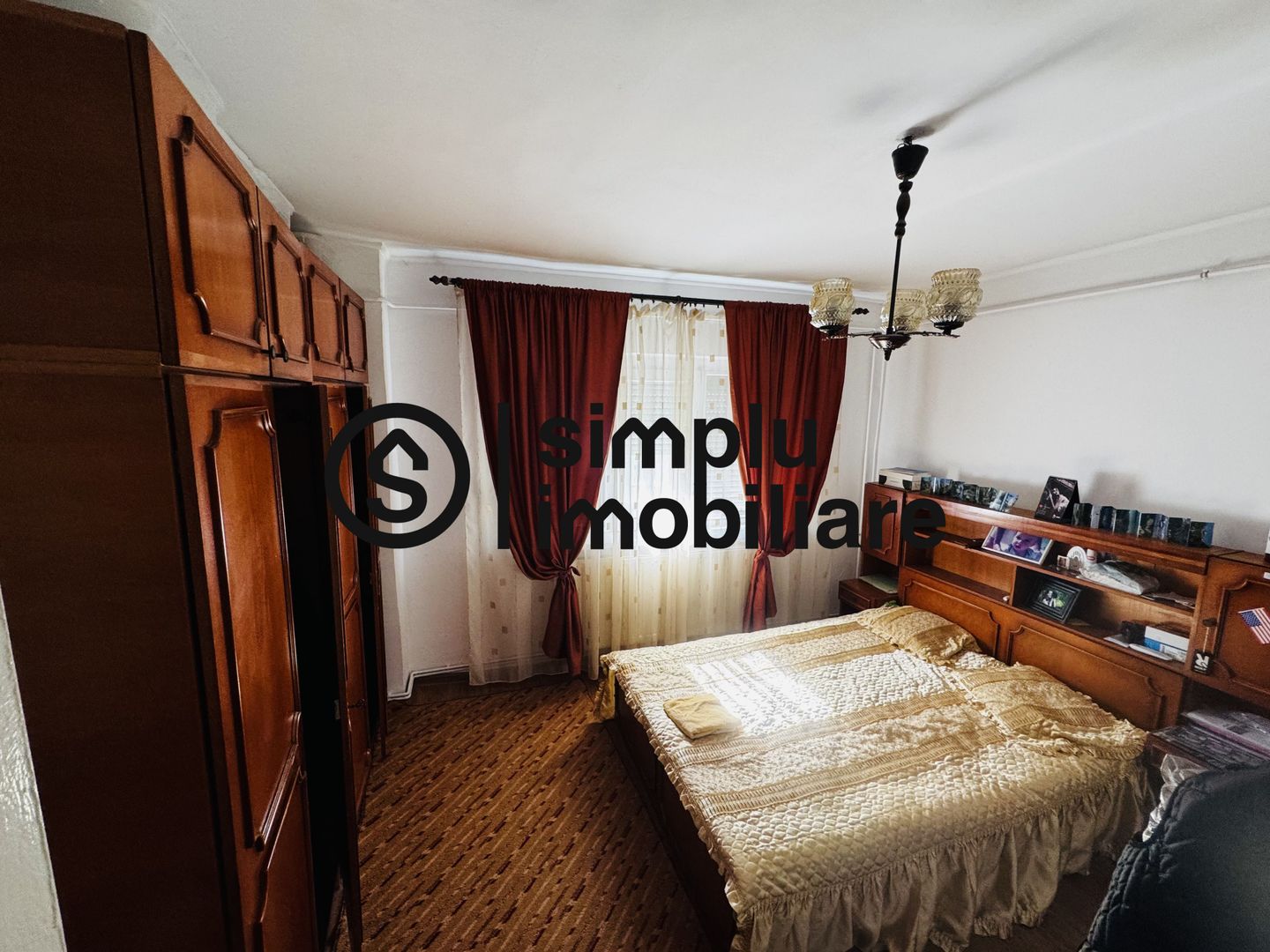 3 decomandate, centrala, 1 Mai - 110 000 Euro - Poză 19