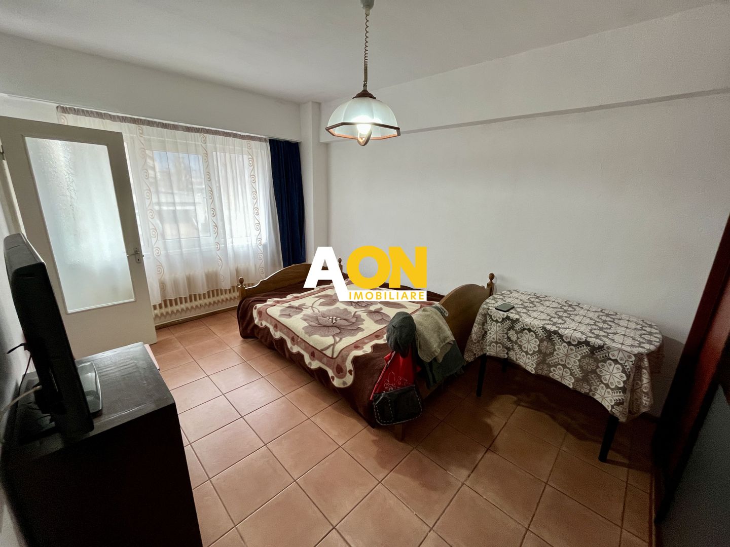 Garsonieră, Etaj 2, Bloc cu Lift, Zona Hotel Cetate - Poză 1