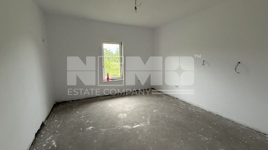 CASA CU 11 ARI TEREN - DRUM PRIVAT - LIVADA - Poză 9