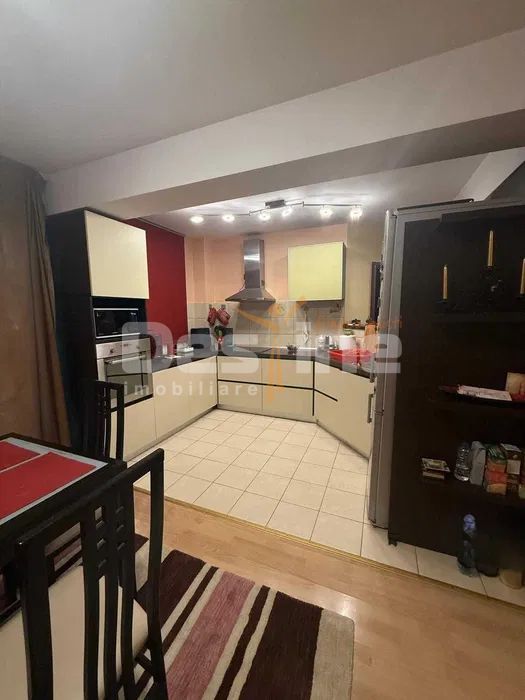 APARTAMENT 4 CAMERE +TERASA +2 LOCURI DE PARCARE - Poză 5