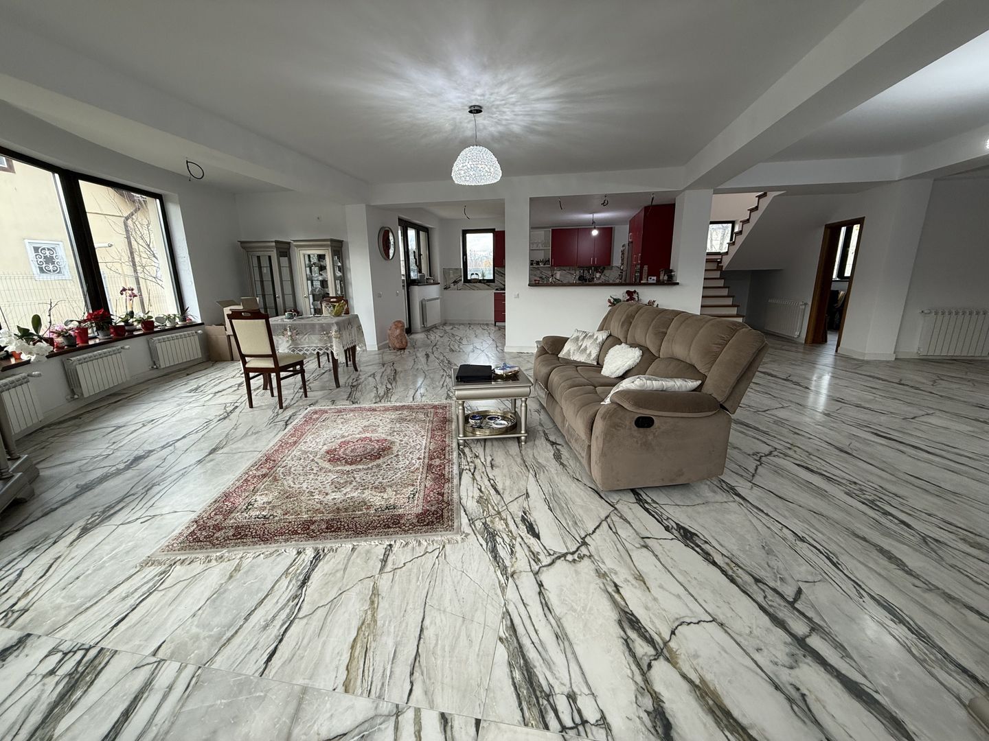 Vila Delux P+1 cu terasă și garaj + teren intravilan 783mp - Poză 7