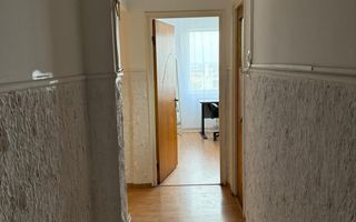 De vânzare 4 camere, spațios, 2 băi, 2 balcoane, lângă Mega Mall - Poză 4