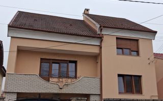 Casa RENOVATA partial 8 cam 6 ari 550mp garaj ANA IPATESCU. - Poză 2