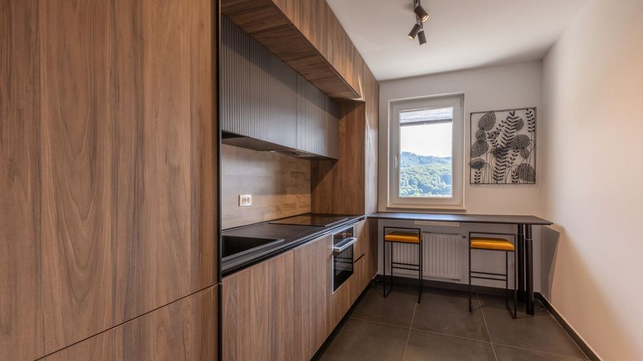 Inchiriem apartament 3 camere mobilat utilat lux cu parcare subterana - Poză 9