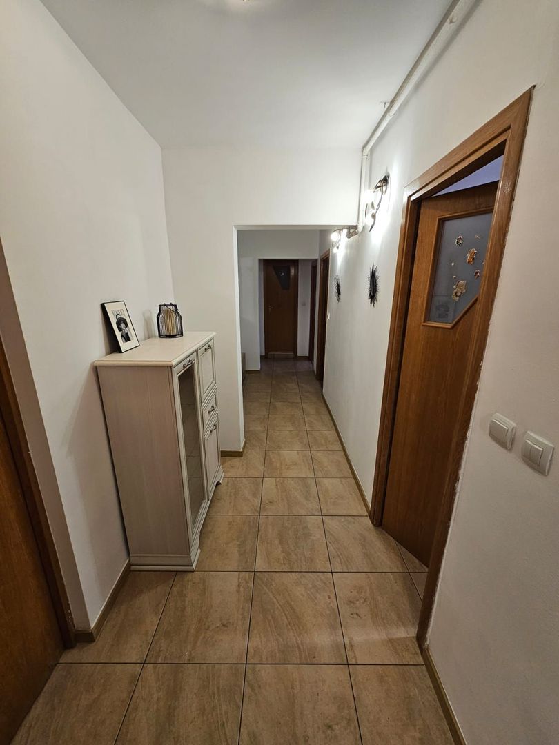 Apartament 4 camere, Stefan cel Mare - 5 min metrou, 2 bai, renovat - Poză 14