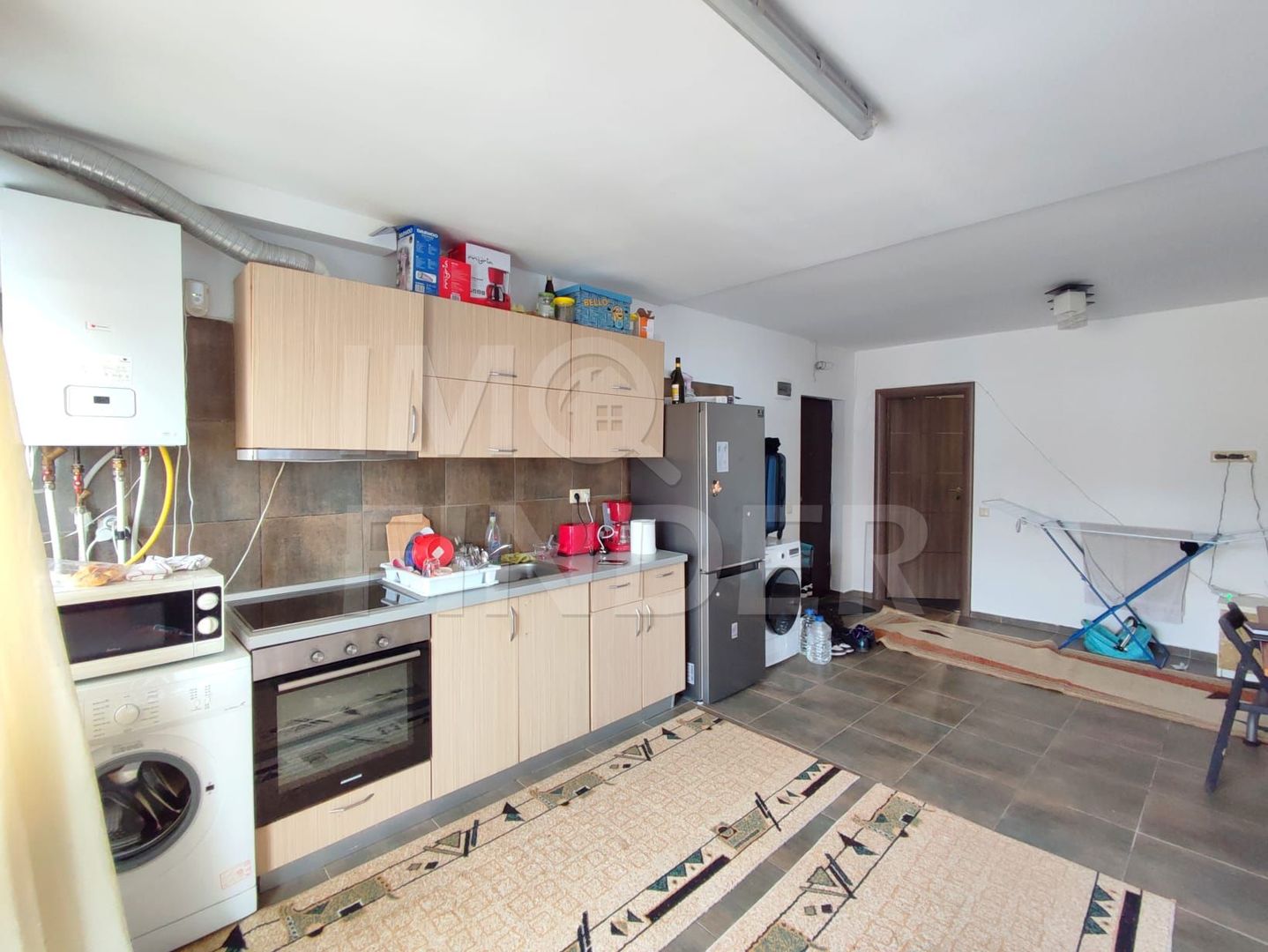 Apartament Finisat 2500euro/mp cu parcare  in Buna Ziua - Poză 3