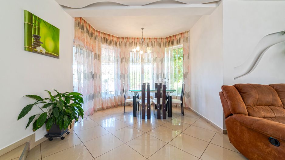 Casă cu teren de 507mp,  în Micălaca - Poză 3