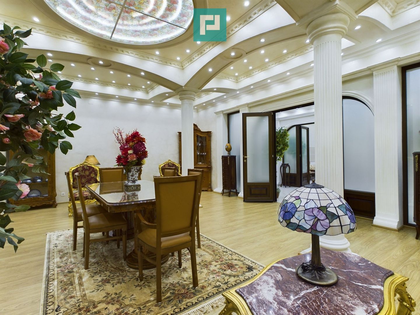 Vilă luxoasă în Serbia - Poză 16