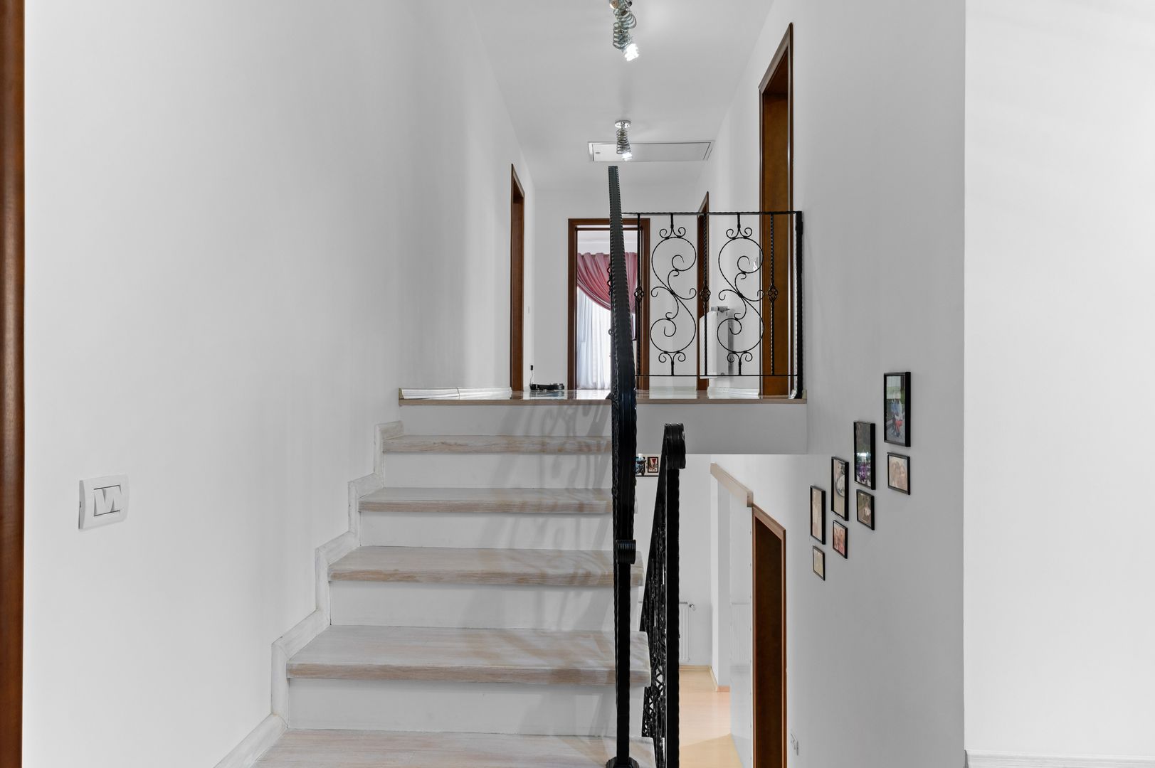 DE VANZARE  Vila 9 camere Colentina - Poză 31