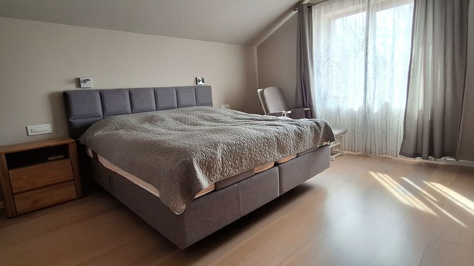 Casa eficienta energetic cu piscina in Giroc - Poză 27