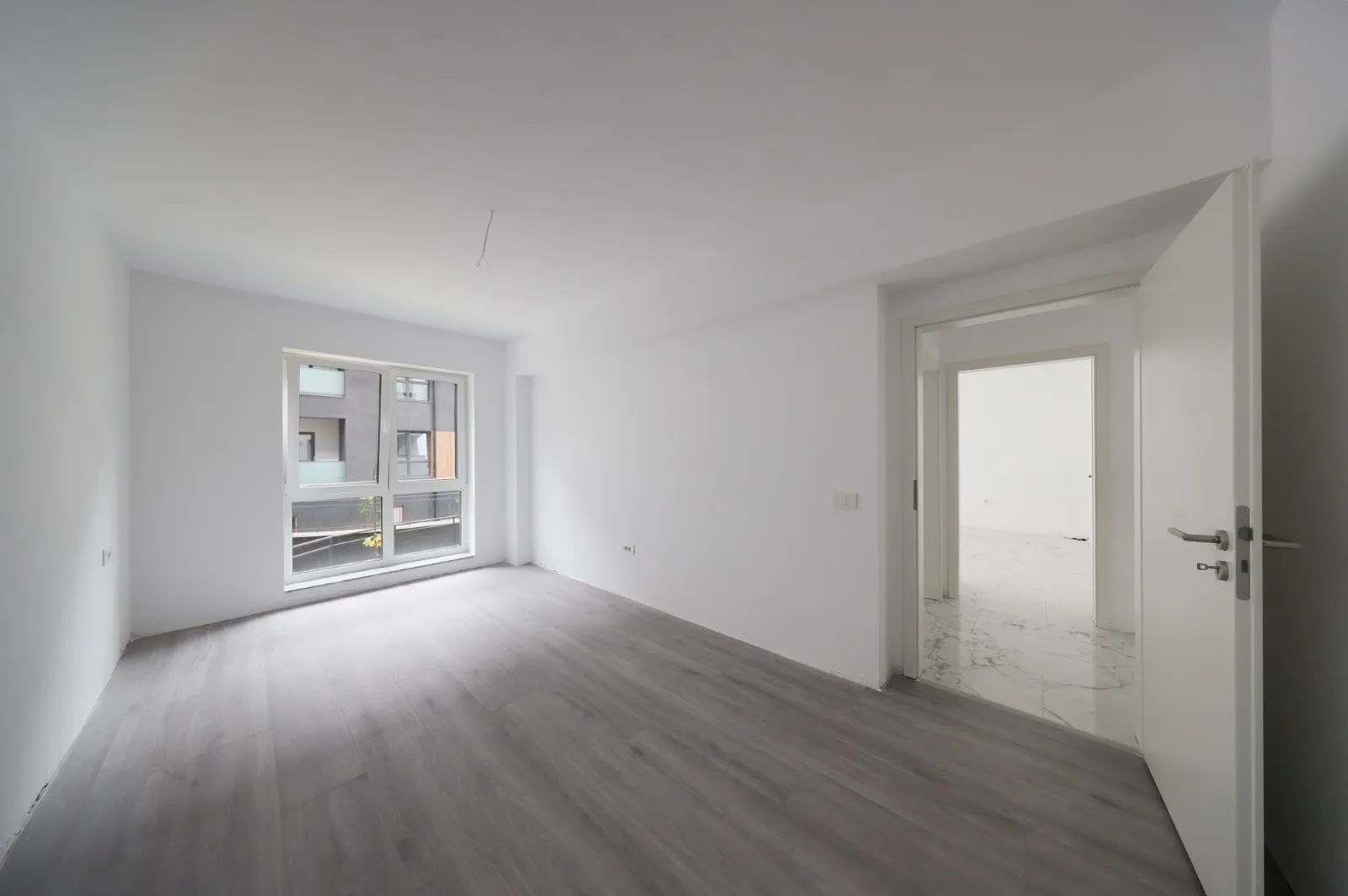 Apartament 3 camere nemobilat, Prima inchiriere  | Parcare + Boxa - Poză 7