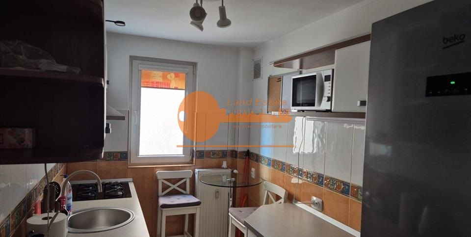 Apartament cu 2 camere in zona Stadion Giulesti-Crangasi - Poză 4