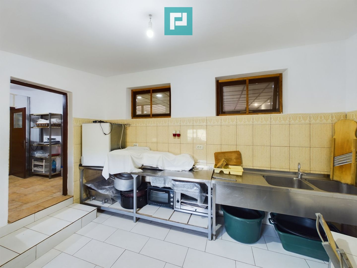 Sala de evenimente în inima naturii - Poză 4