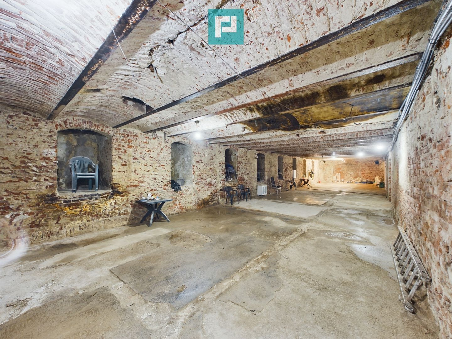 Spațiu ultracentral la demisol - Poză 4