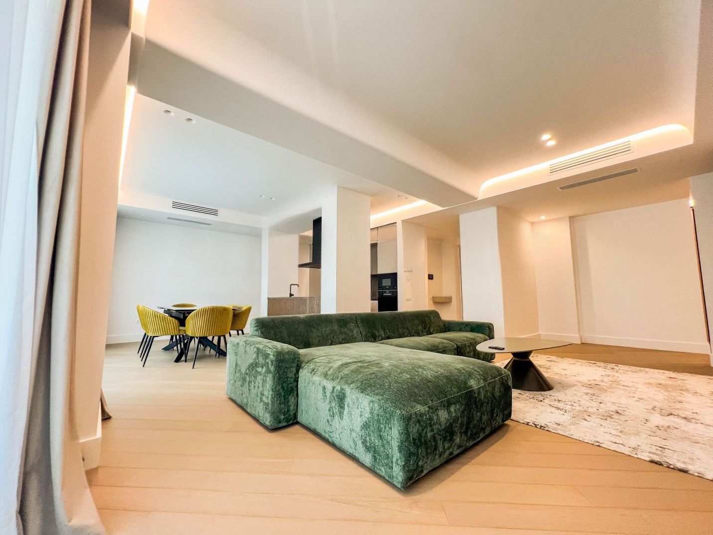 Chirie I Penthouse 4 camere I Iancu Nicolae I Bloc Luxury I 2 Parcari - Poză 5