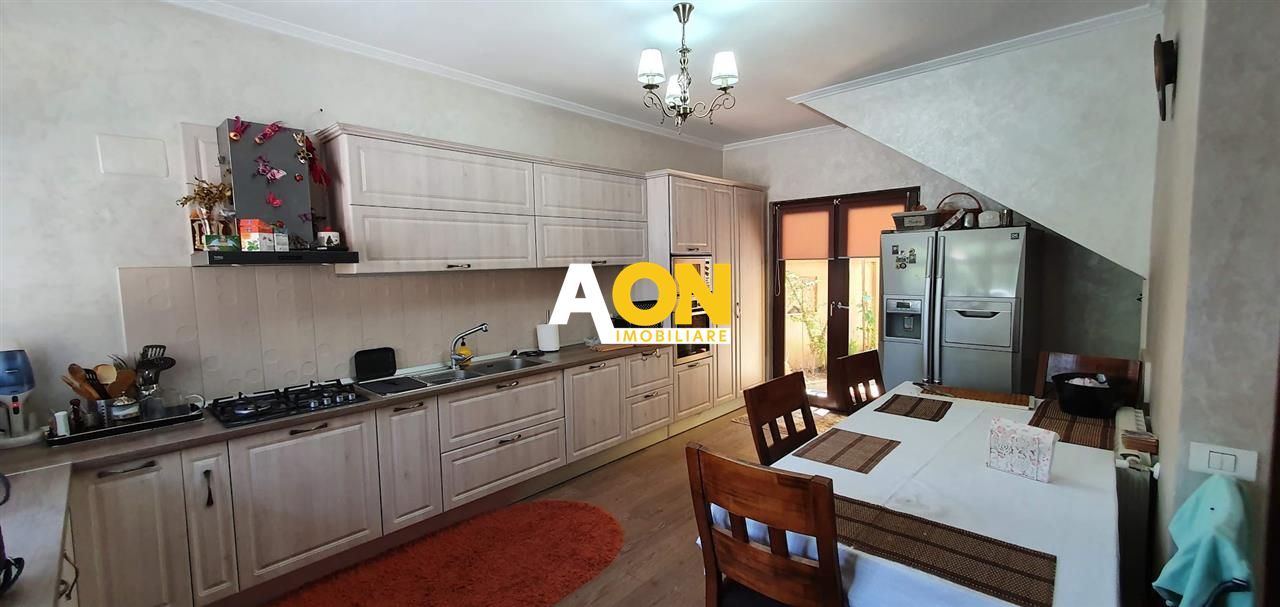 Casa 10 camere, ideala ca pensiune, zona Cetatii Alba Carolina - Poză 20