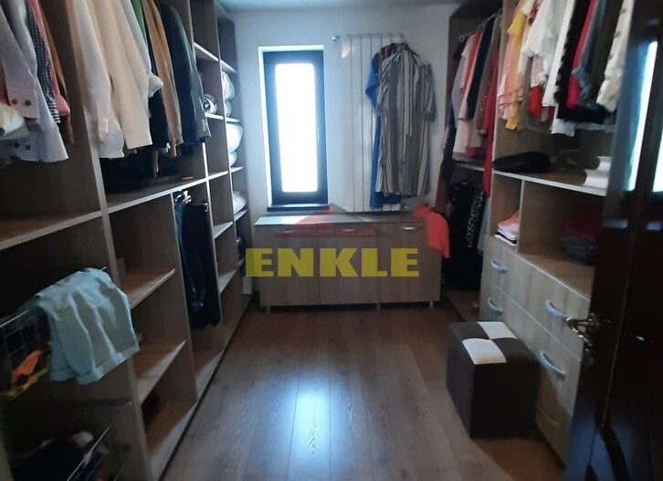 Vila 5 camere, Lebada , finisaje de lux, pret 295000 euro neg - Poză 13