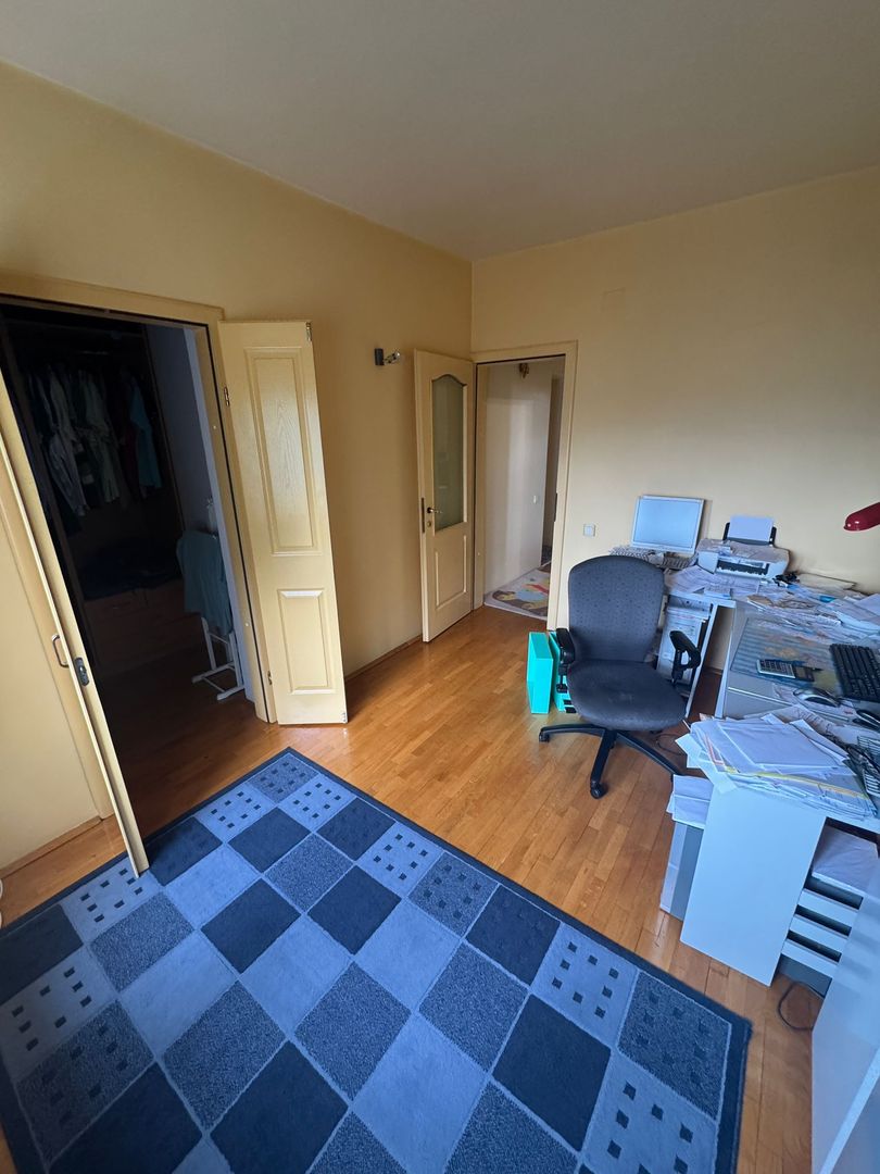 Casa de închiriat 7 camere Sector 4, ideal pentru clinica, gradinita - Poză 21