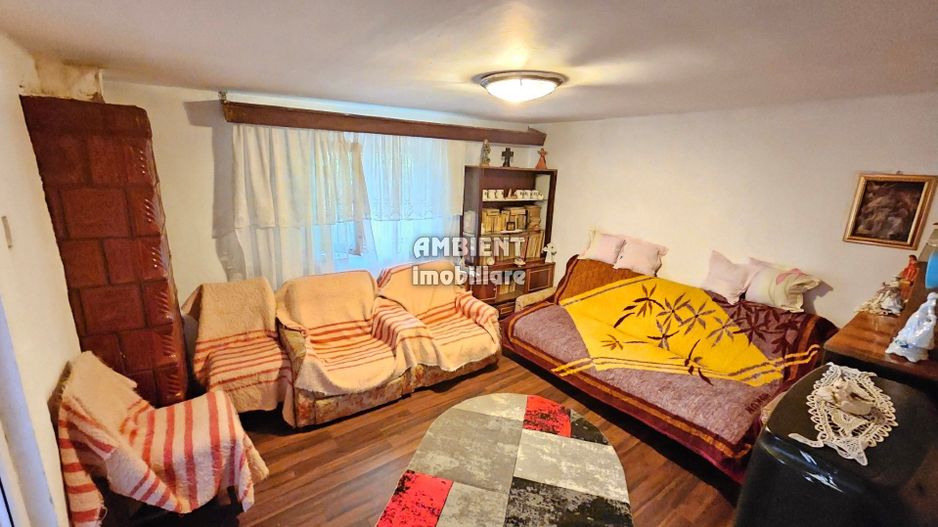 Casa traditionala in VASLUI, zona GURA BUSTEI, teren 500 mp; - Poză 3