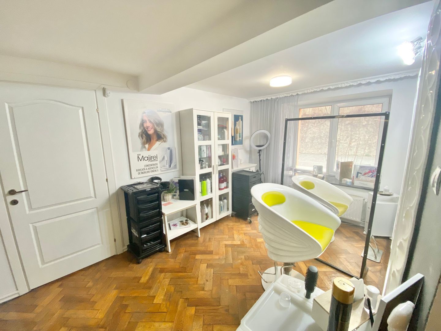 Zona Piata Sfatului ,Spatiu luminos, situat la parter - Poză 2
