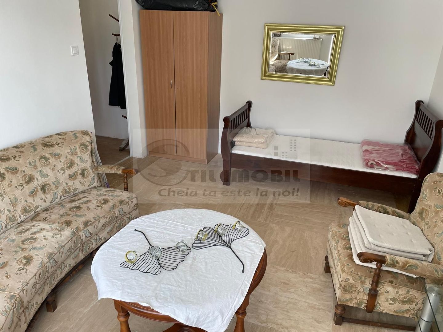 Apartament 2 camere -Podul Ros - Poză 2