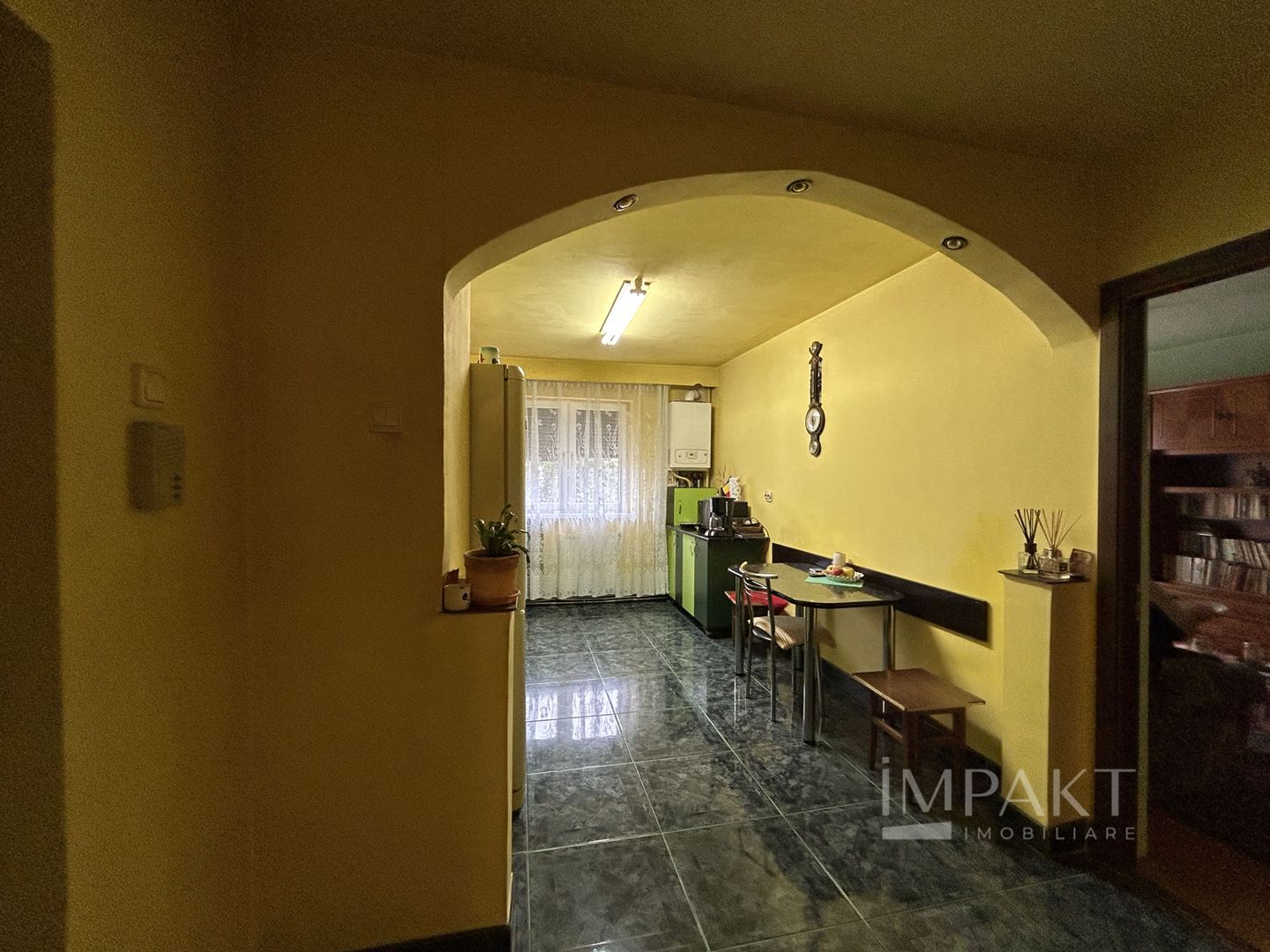 Vanzare apartament 3 camere, zona Piata Flora! - Poză 10