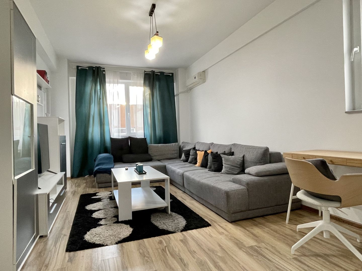 Apartamentul 2 camere Burnitei 60F, centrala proprie, loc parcare. - Poză 1