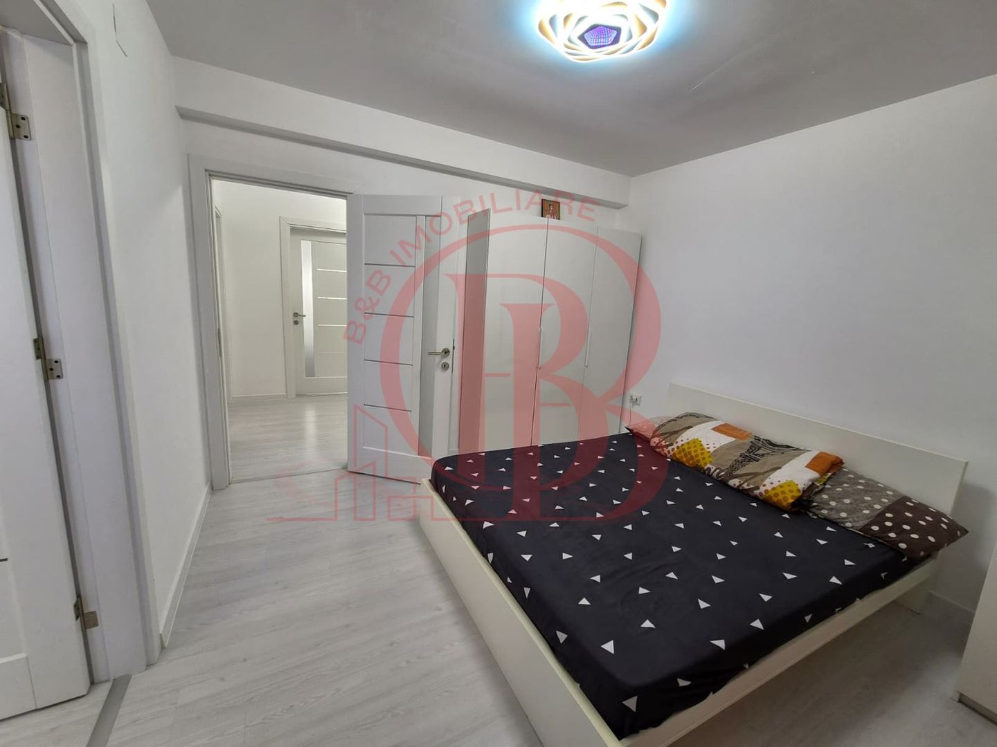 Casa Mobilata 4 camere Panouri Fotovoltaice Theodor Pallady - Poză 19