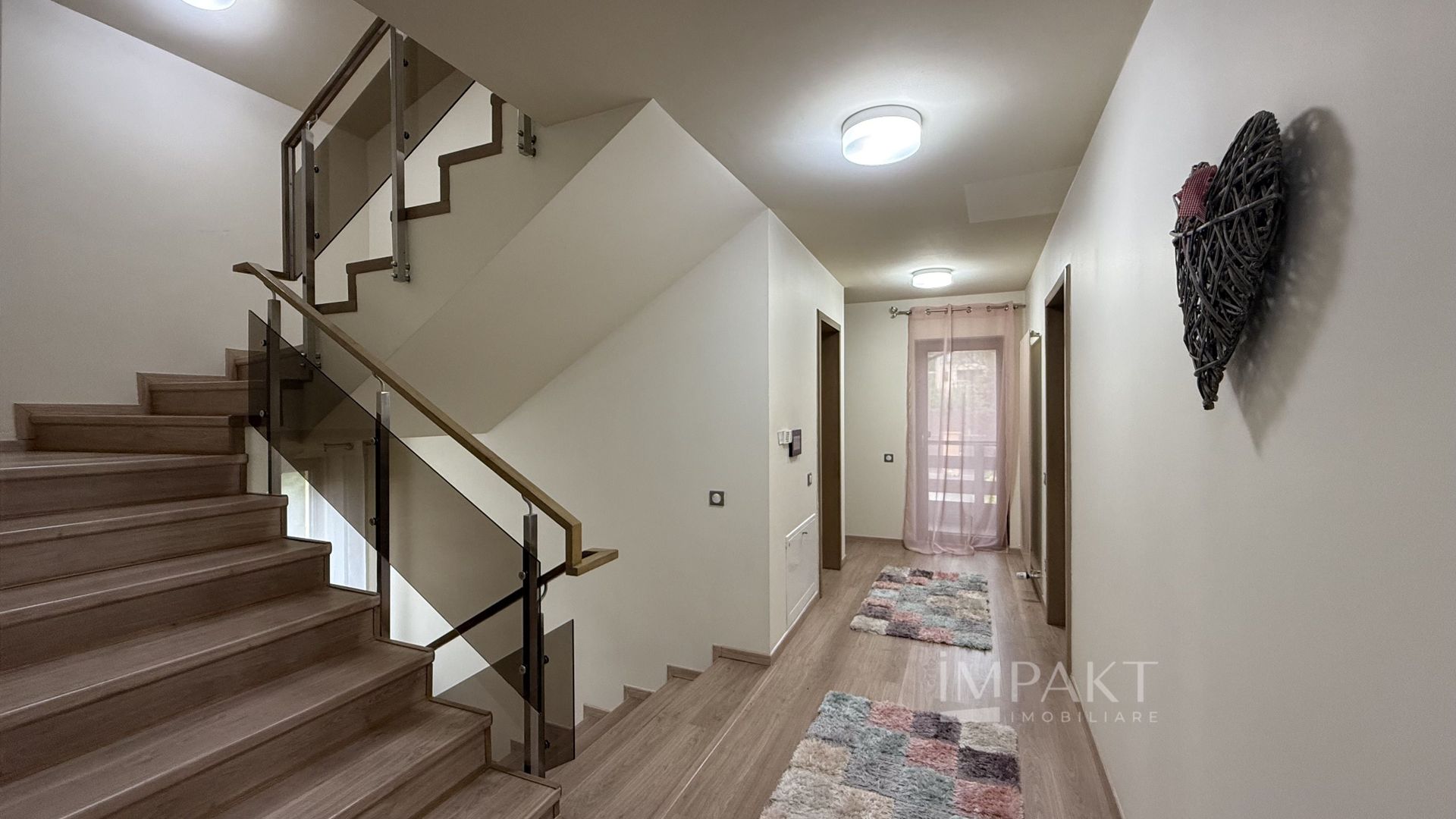 Casa deosebita 6 camere Faget cu teren generos de 1100 m2 - Poză 18