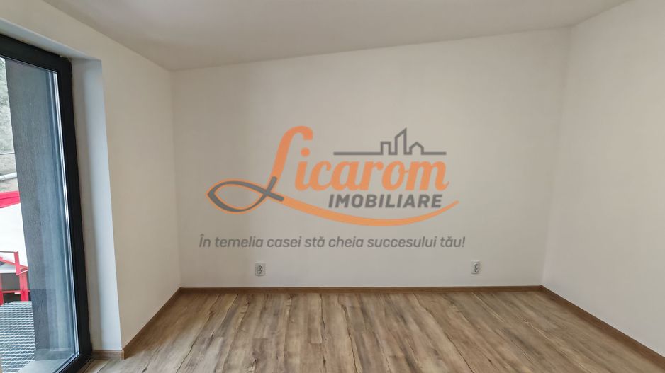 Apartament tip Casa 4 camere strada Carpatilor,totul nou. - Poză 6