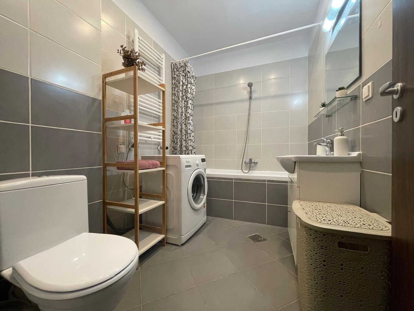Soarelui-Uranus Plaza | 2 Camere-65 mp | Etaj 1 | Parcare subterana - Poză 10