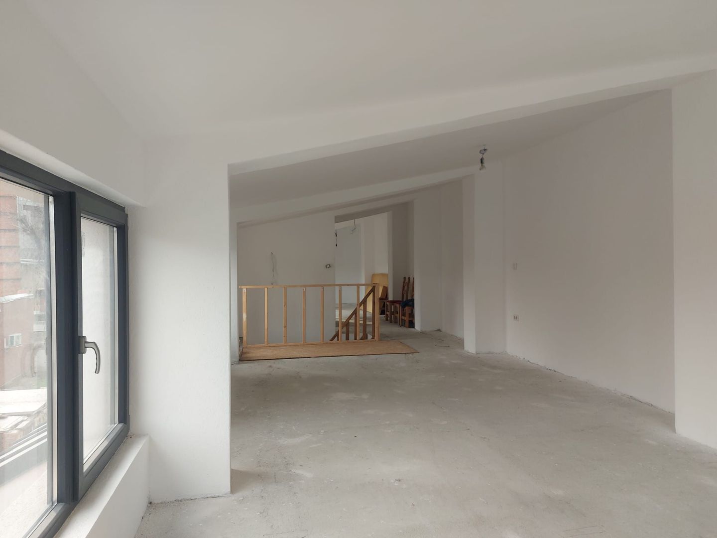 Casa/Vila 6 camere Piata Victoriei, Buzesti / An 2023 - Poză 27