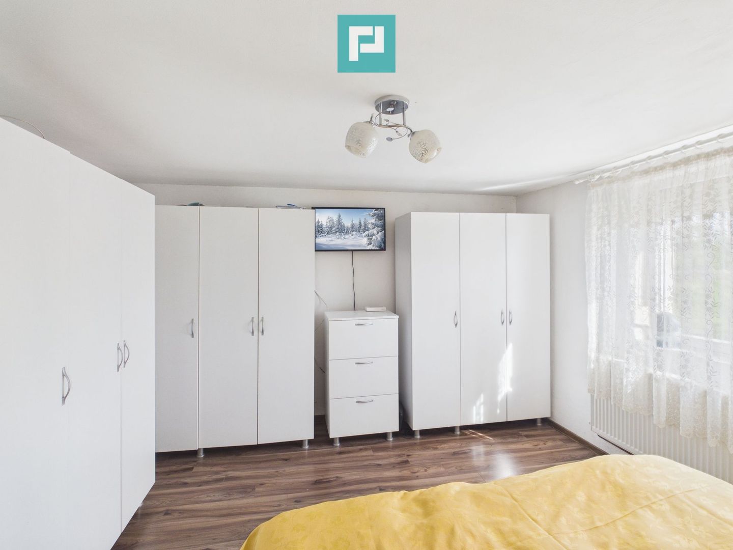 Casă retrasă Pișchia – 4 camere, teren 920 mp - Poză 46