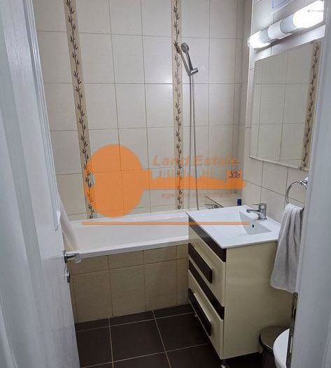 Apartament cu 4 camere in zona Politehnica - Poză 8