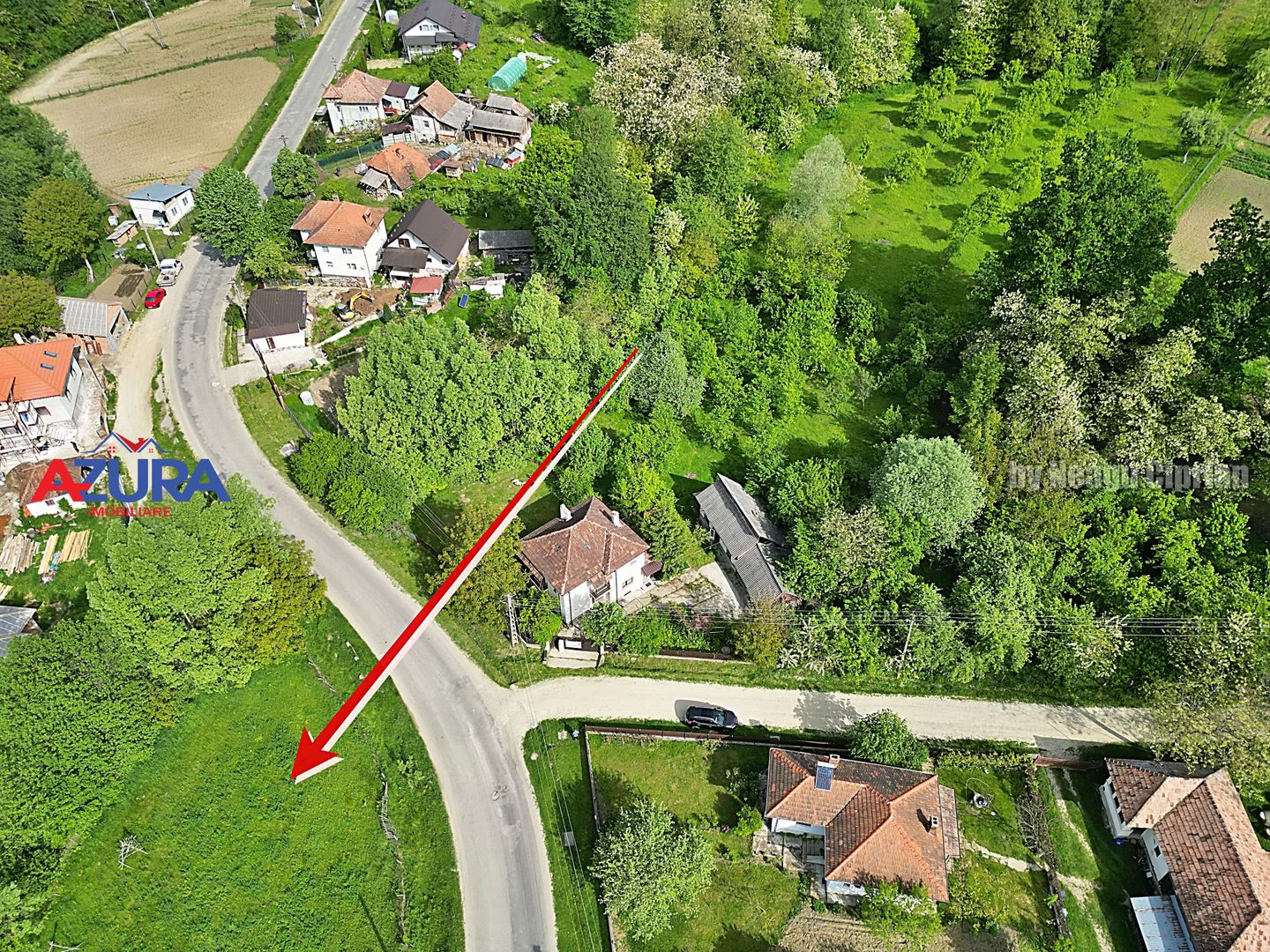 AZURA Imobiliare - Teren de W-E la numai 5 km de la Curtea de Arges - Poză 8