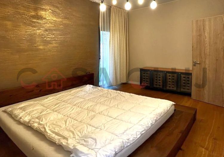 Apartament pe 2 nivele la vilă + Curte, Piscină, Saună și garaj, Gruia!! - Poză 8