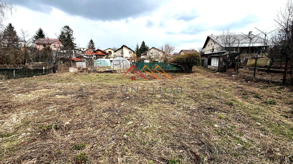 Teren intravilan 3171 mp | Cornu | 29 €/mp - Poză 1