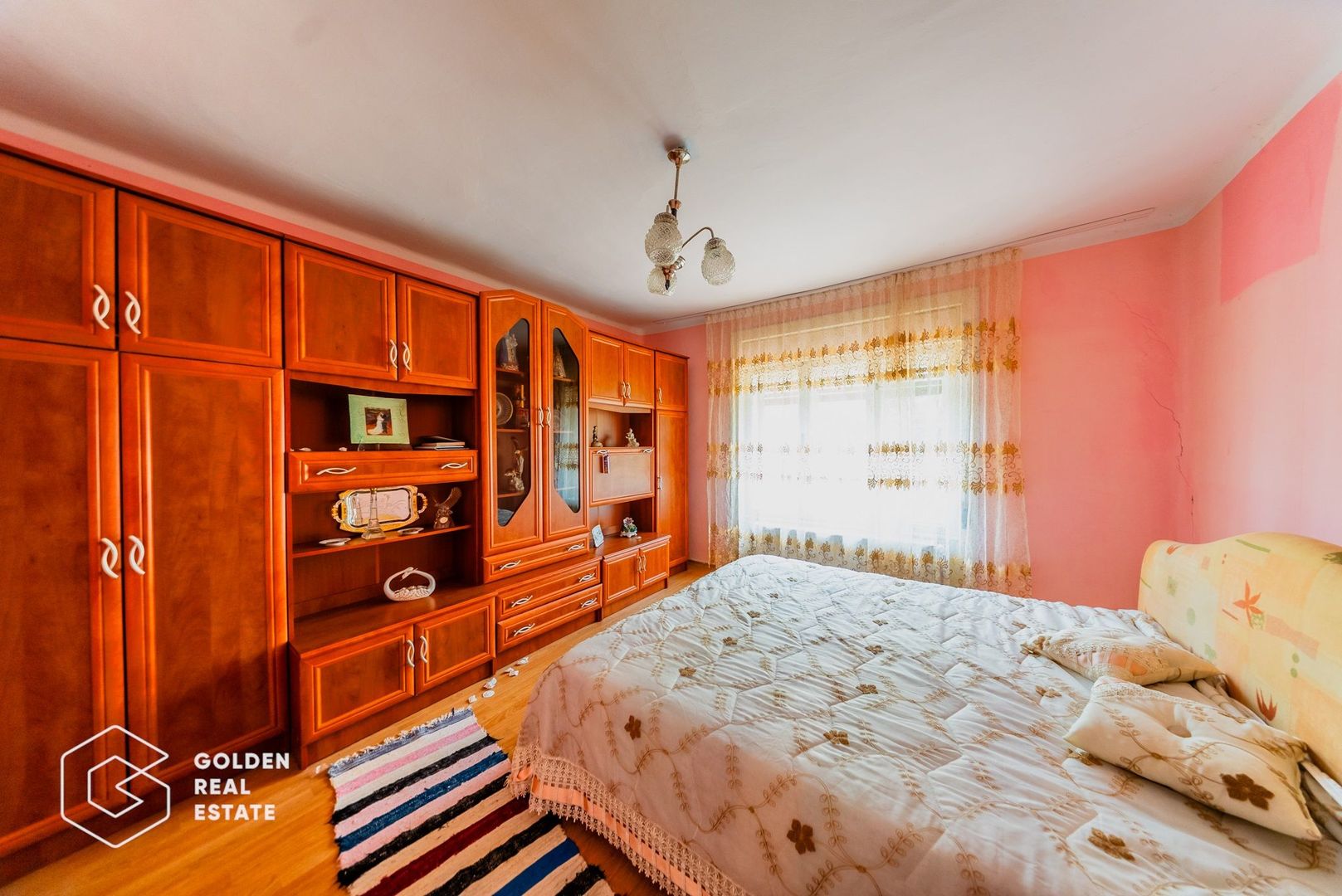 Casa situata in comuna Seitin, la cheie - Poză 11