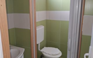 Casa cu 15 camere de vanzare in Bazna, Sibiu ( azil, pensiune) - Poză 3