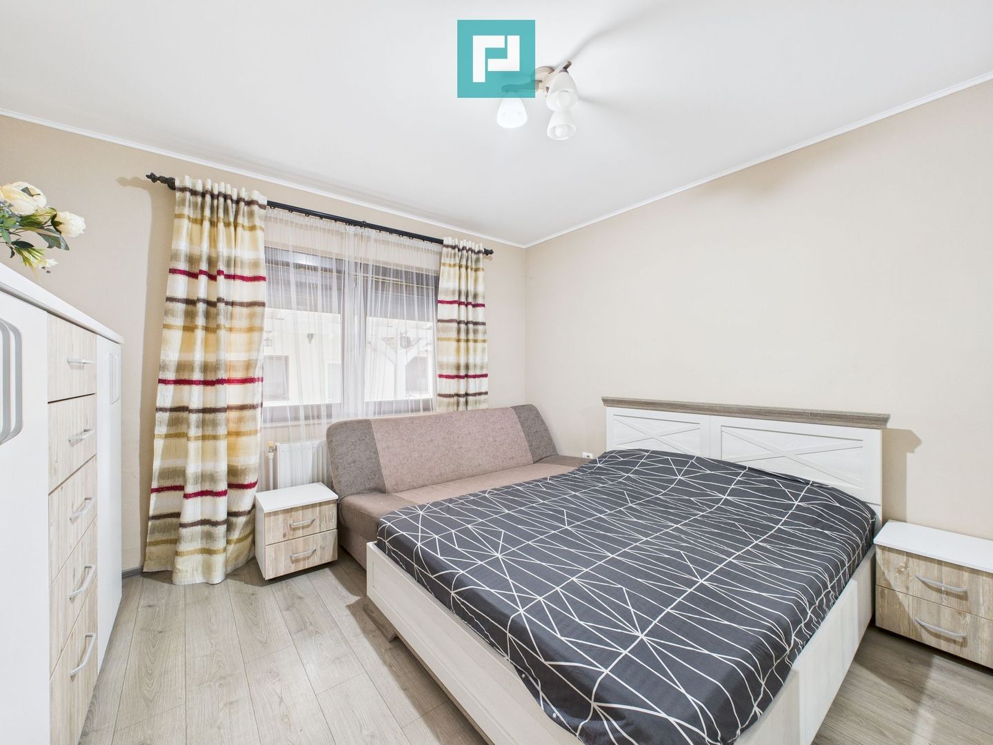 Vilă cu 3 camere în Vladimirescu - Poză 14