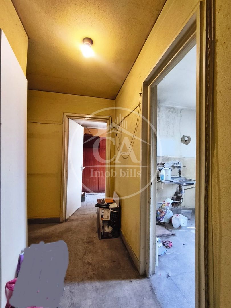 Apartament cu 3 camere de vanzare in Centru Civic, Oradea - Poză 8