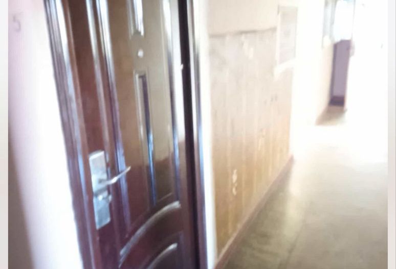 BRASADAS vinde garsoniera la etajul 1/4 Arinului Micro 15. - Poză 6