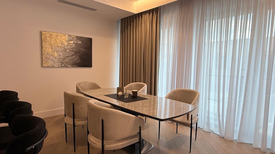 Apartament  4 camere Cortina 126 | Parcare - Poză 1