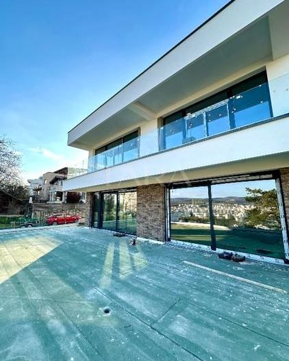 Casă premium în Grigorescu cu view spectaculos și rooftop - Poză 2