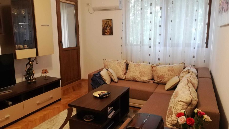 Apartament Titan // Liceul Cuza - Poză 1