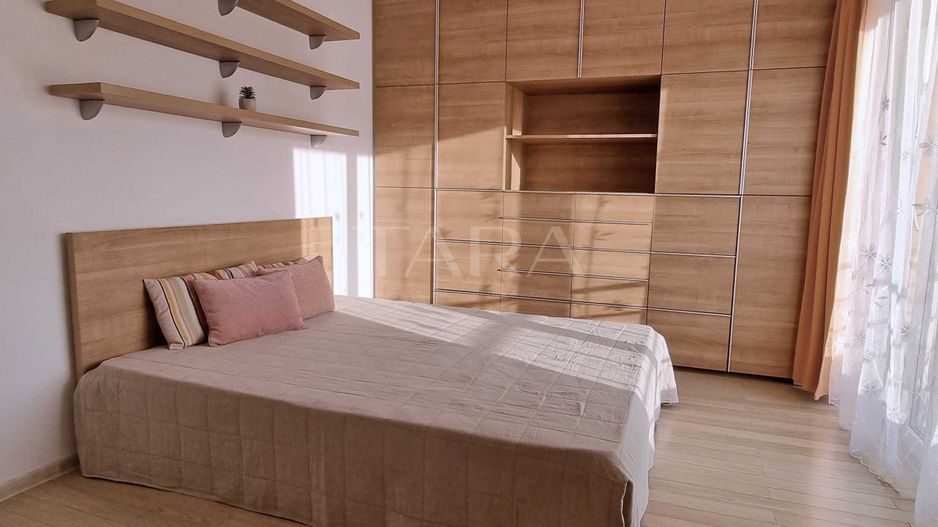 Apartament 2 camere decomandat, luminos, 58 mp + 2 balcoane + parcare. - Poză 4