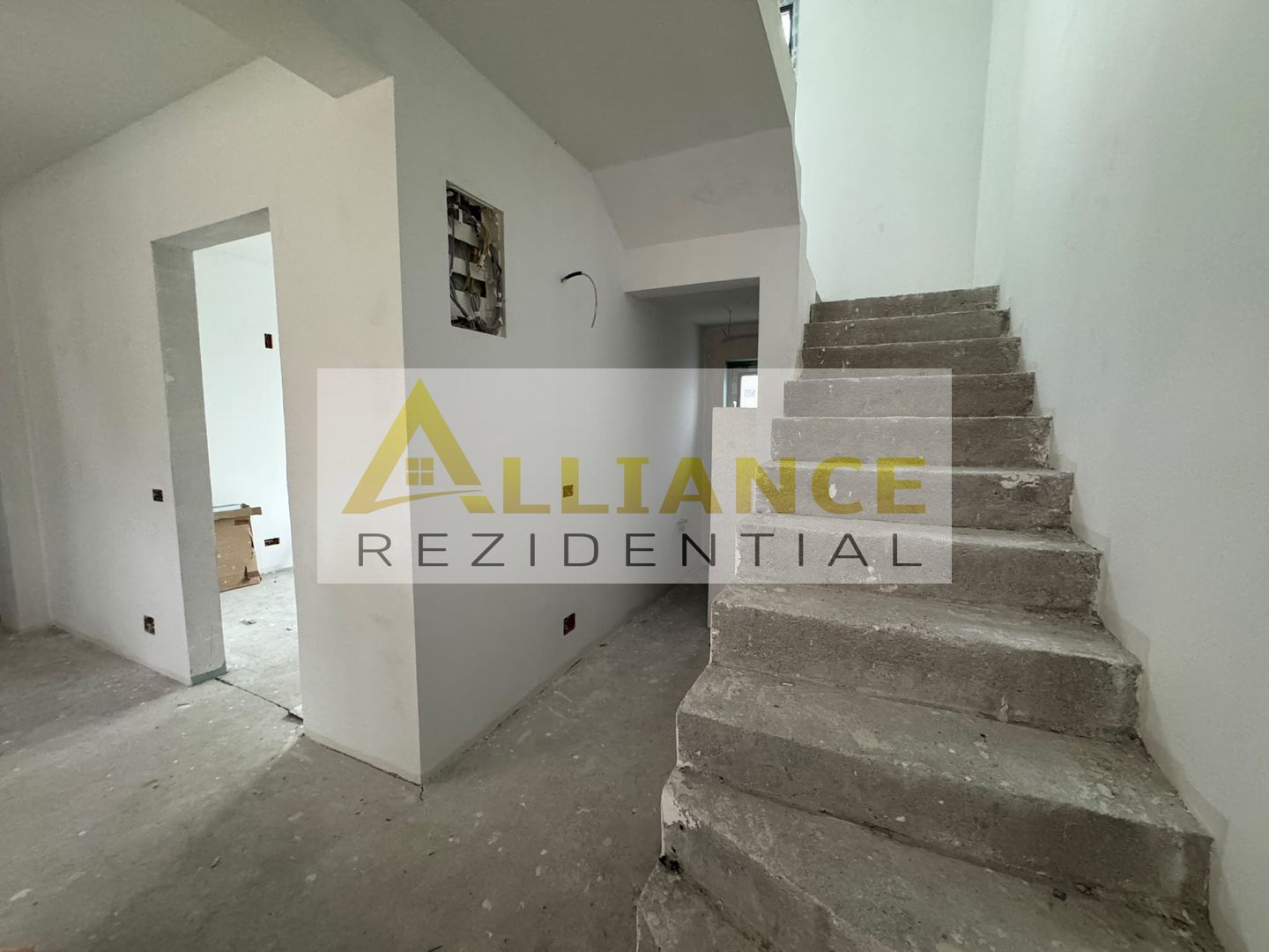 VILA TIP DUPLEX | CARTIER ALEGRIA | 140 MP UTILI | TEREN 160 MP - Poză 6
