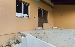 Duplex în Moșnița Nouă, în spate la Castel - Poză 5