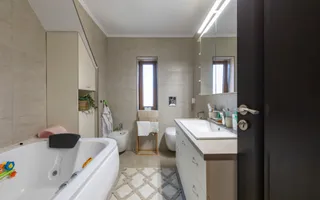Casă superbă pentru familie în Lilieci – 133 mp utili, 500 mp teren - Poză 31