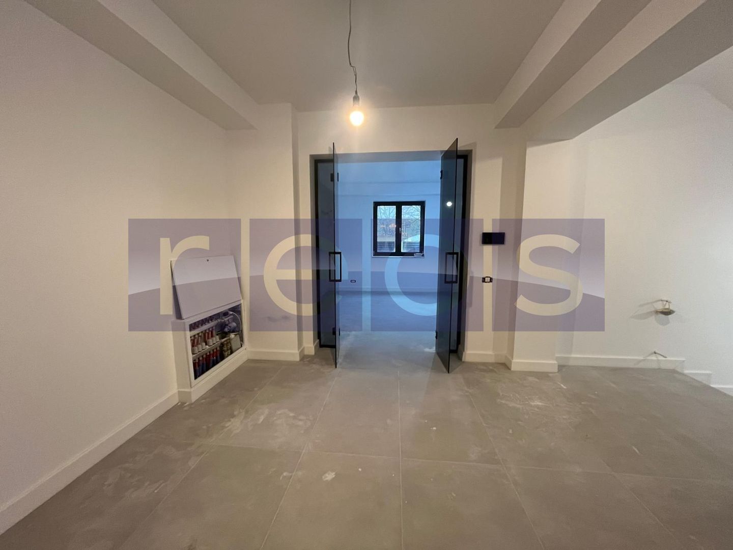 De Vânzare Vilă /Casa - Zona Vatra Luminoasă | Spațiu Generos 257 mp-7 camere - Poză 9